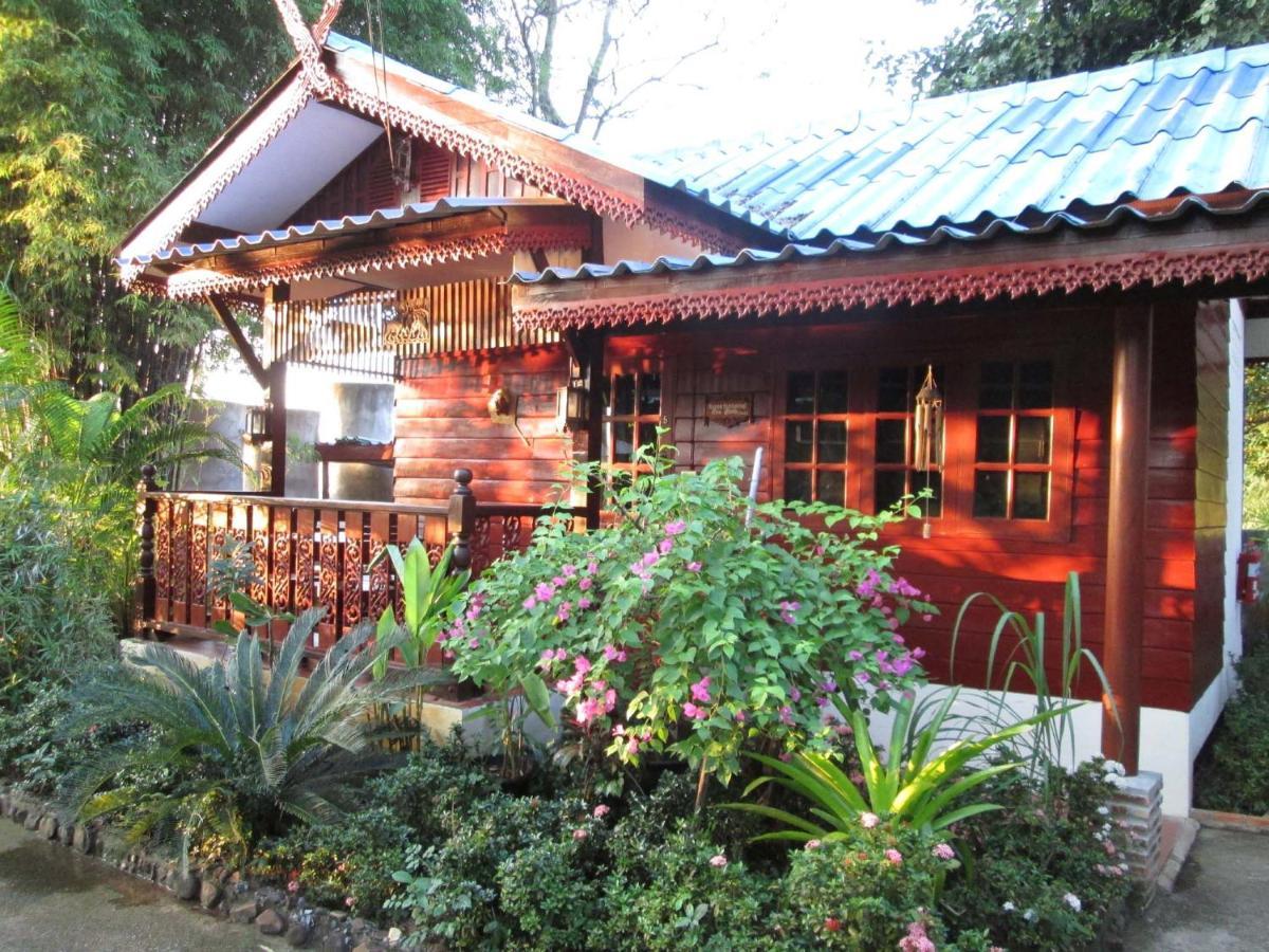 Happiness Resort Sukhothai Exterior photo