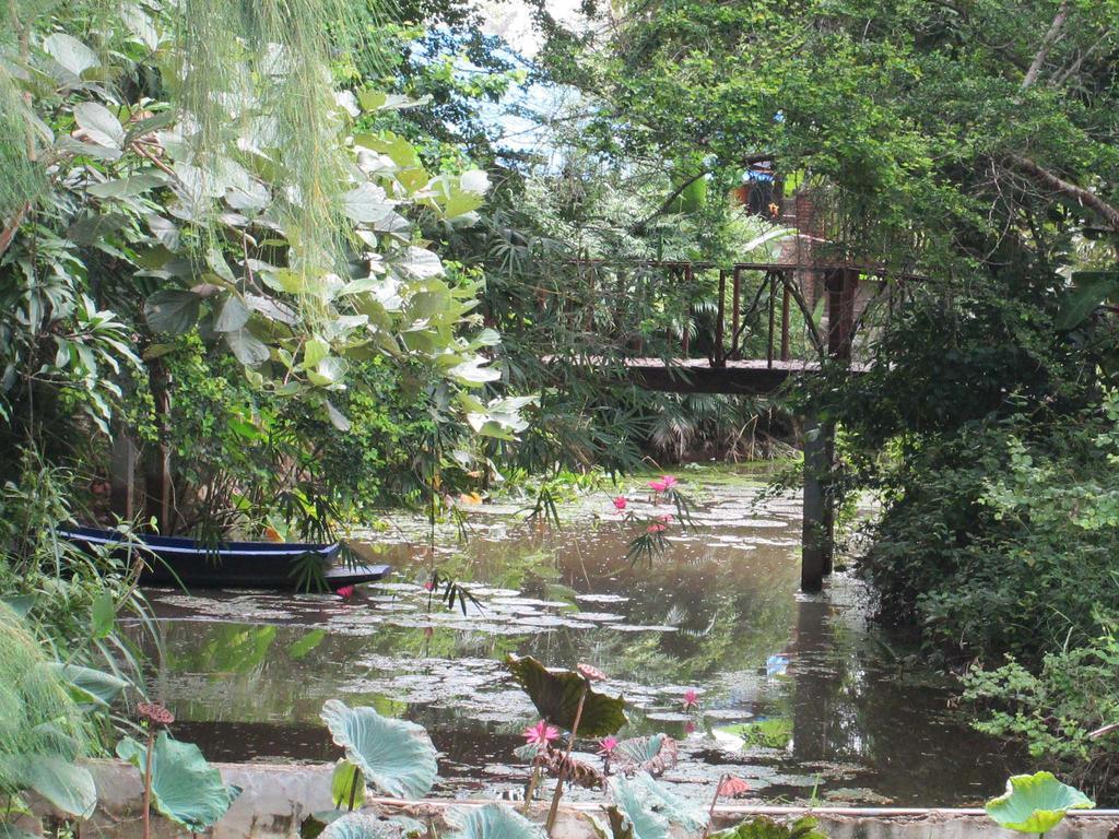 Happiness Resort Sukhothai Exterior photo